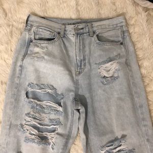 American eagle mom jeans